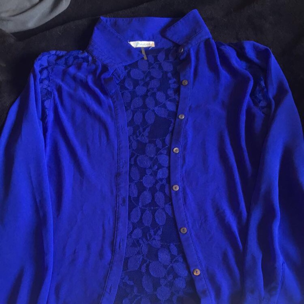 Deep violet button up lace top!